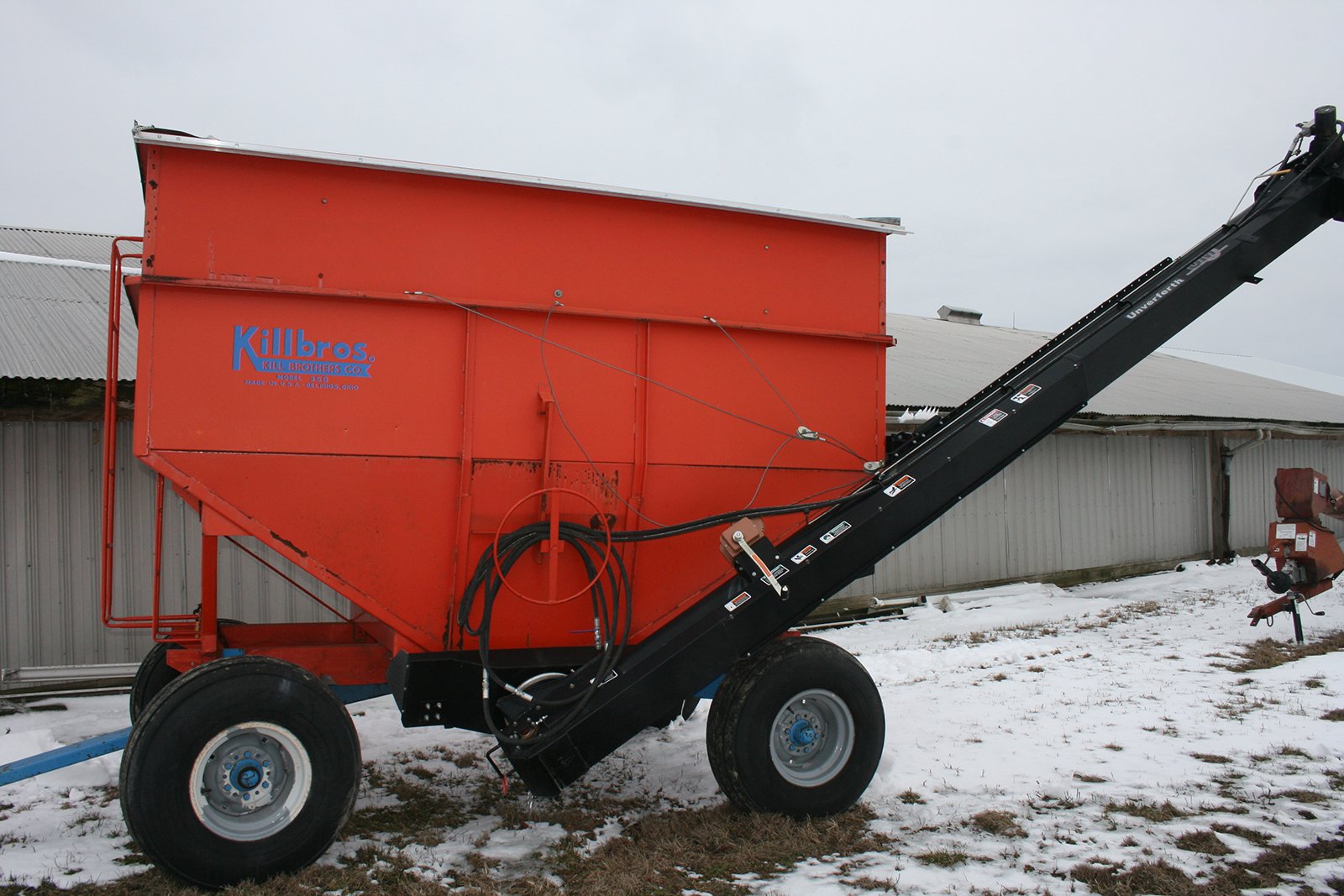 Property photo 52 - AREA FARMERS & CONTRACTORS EQUIPMENT AUCTION IN WHITLEY COUNTY, INDIANA