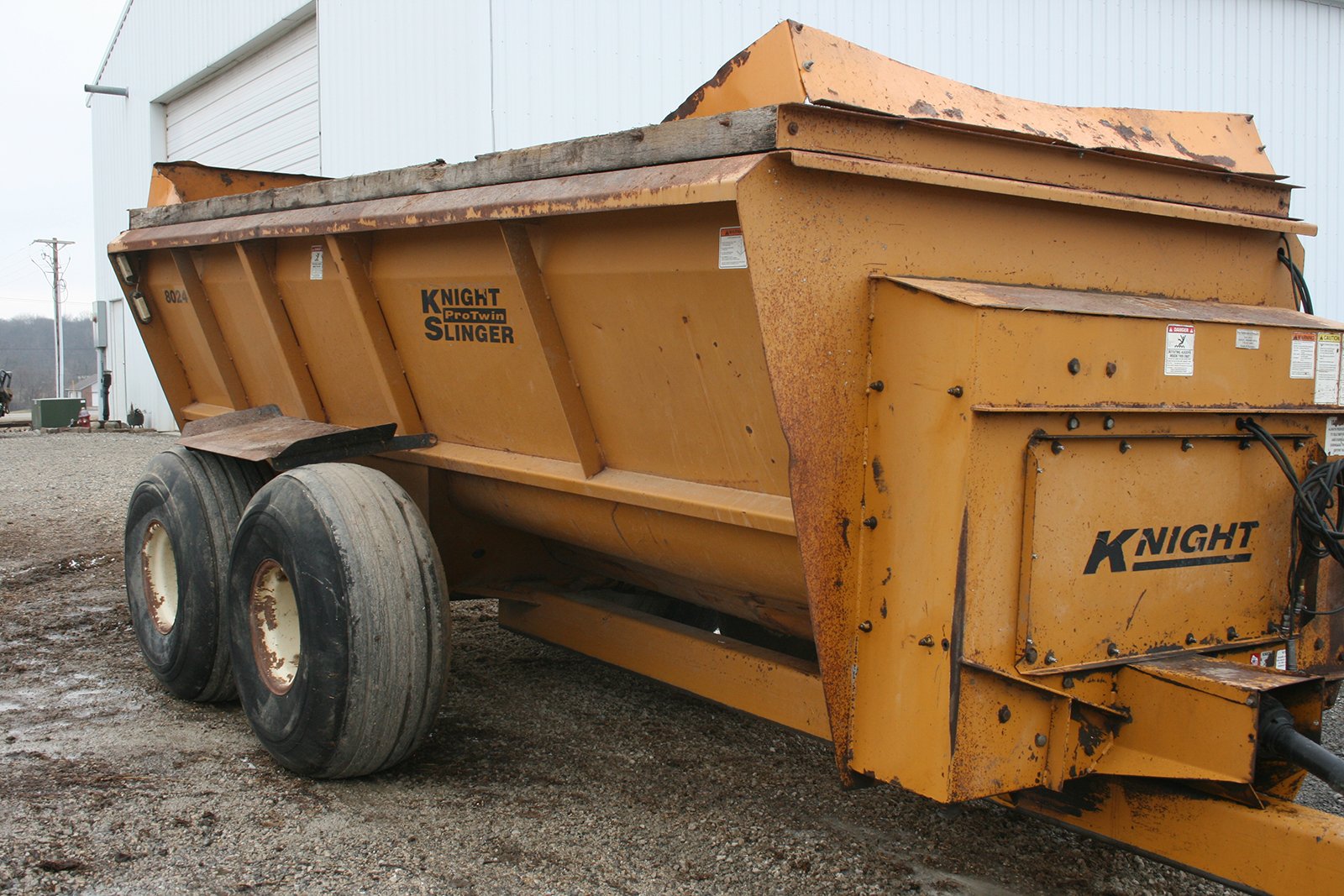 Property photo 182 - AREA FARMERS & CONTRACTORS EQUIPMENT AUCTION IN WHITLEY COUNTY, INDIANA