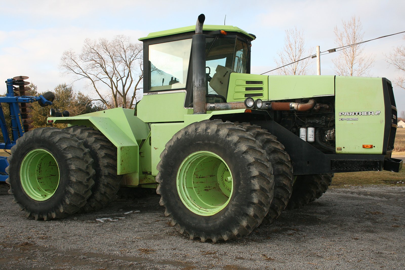 Property photo 3 - AREA FARMERS & CONTRACTORS EQUIPMENT AUCTION IN WHITLEY COUNTY, INDIANA