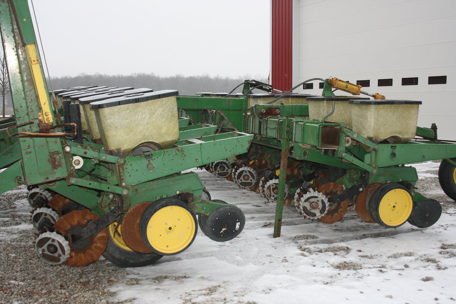 Property photo 35 - AREA FARMERS & CONTRACTORS EQUIPMENT AUCTION IN WHITLEY COUNTY, INDIANA