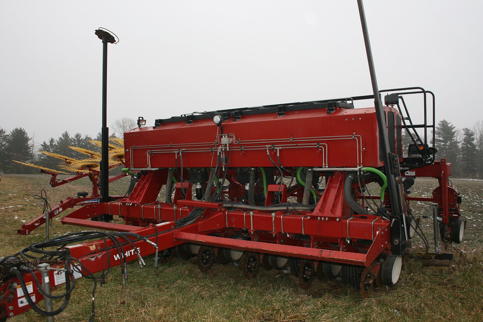 Property photo 26 - AREA FARMERS & CONTRACTORS EQUIPMENT AUCTION IN WHITLEY COUNTY, INDIANA