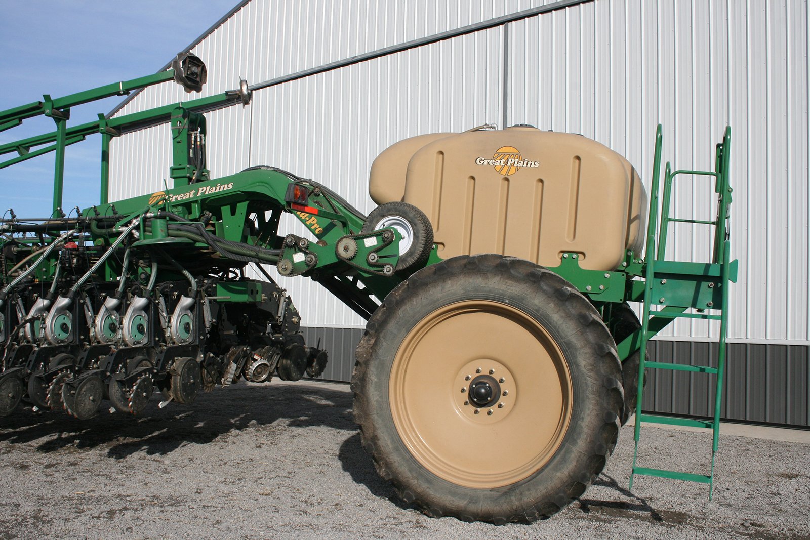 Property photo 28 - AREA FARMERS & CONTRACTORS EQUIPMENT AUCTION IN WHITLEY COUNTY, INDIANA