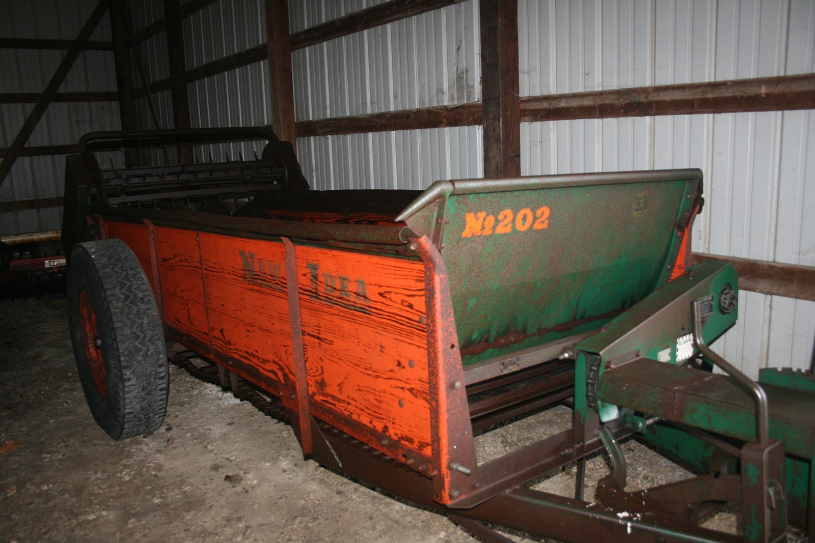 Property photo 179 - AREA FARMERS & CONTRACTORS EQUIPMENT AUCTION IN WHITLEY COUNTY, INDIANA