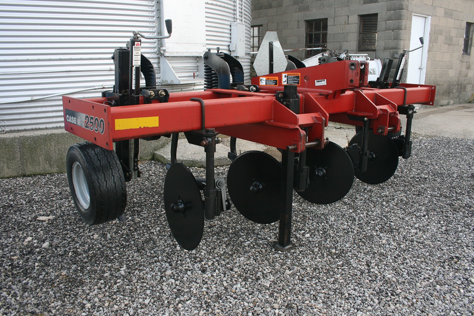 Property photo 85 - AREA FARMERS & CONTRACTORS EQUIPMENT AUCTION IN WHITLEY COUNTY, INDIANA