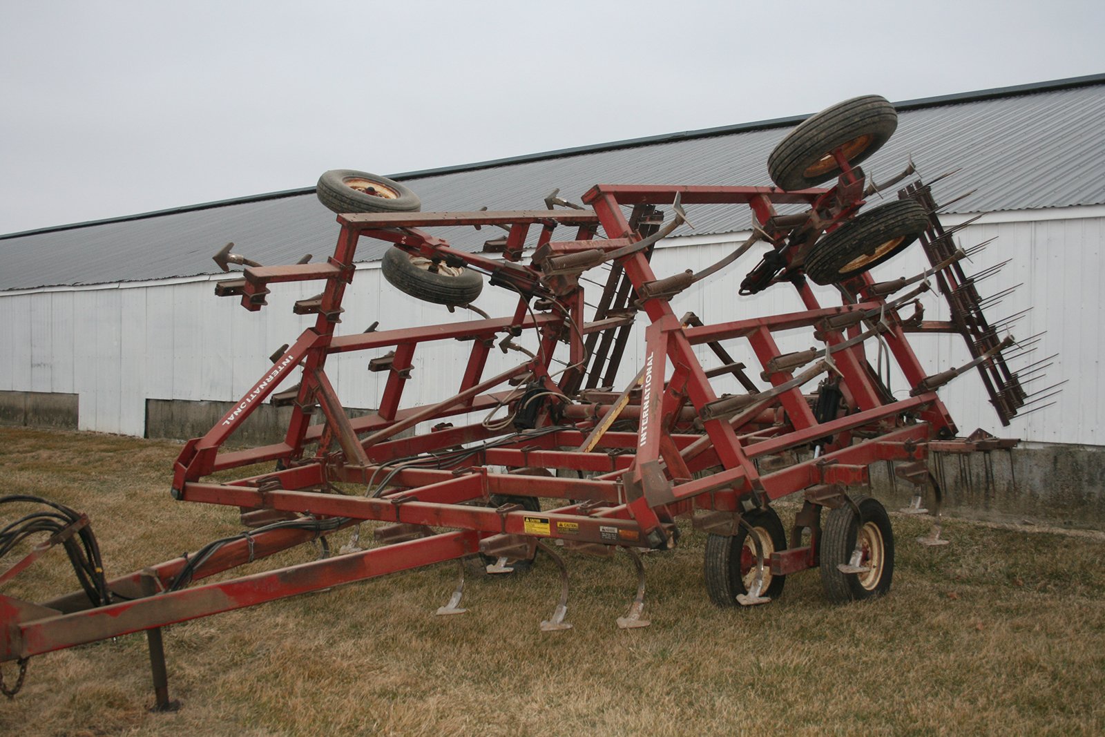Property photo 86 - AREA FARMERS & CONTRACTORS EQUIPMENT AUCTION IN WHITLEY COUNTY, INDIANA