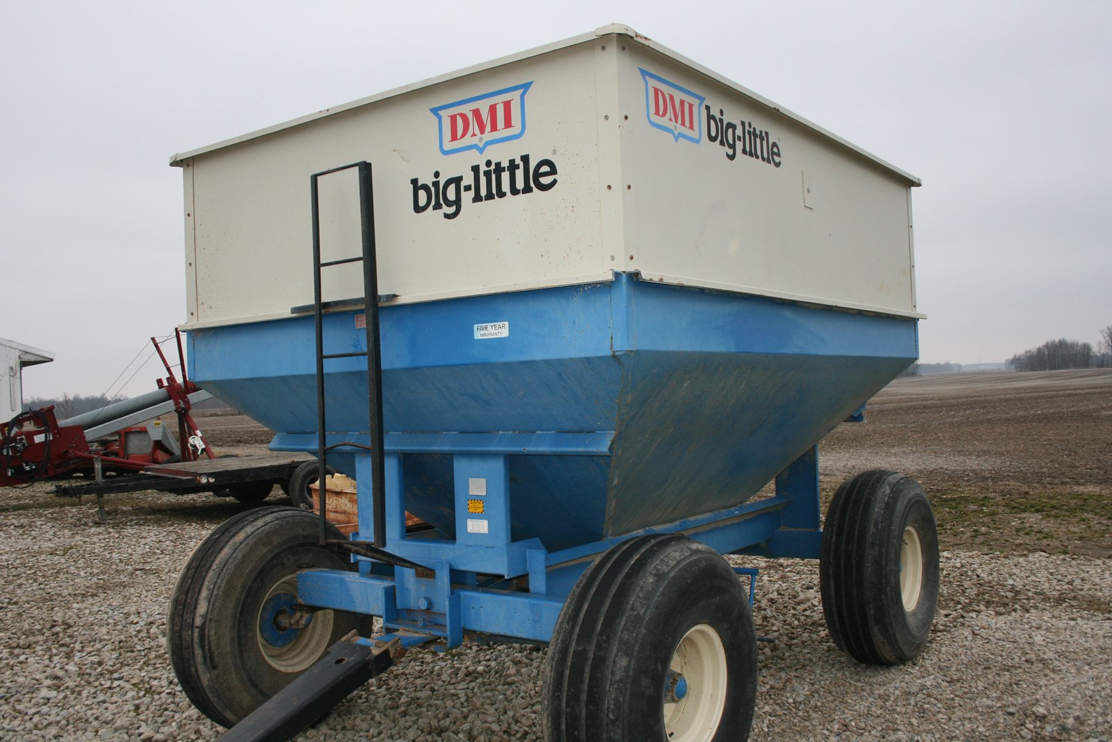 Property photo 152 - AREA FARMERS & CONTRACTORS EQUIPMENT AUCTION IN WHITLEY COUNTY, INDIANA