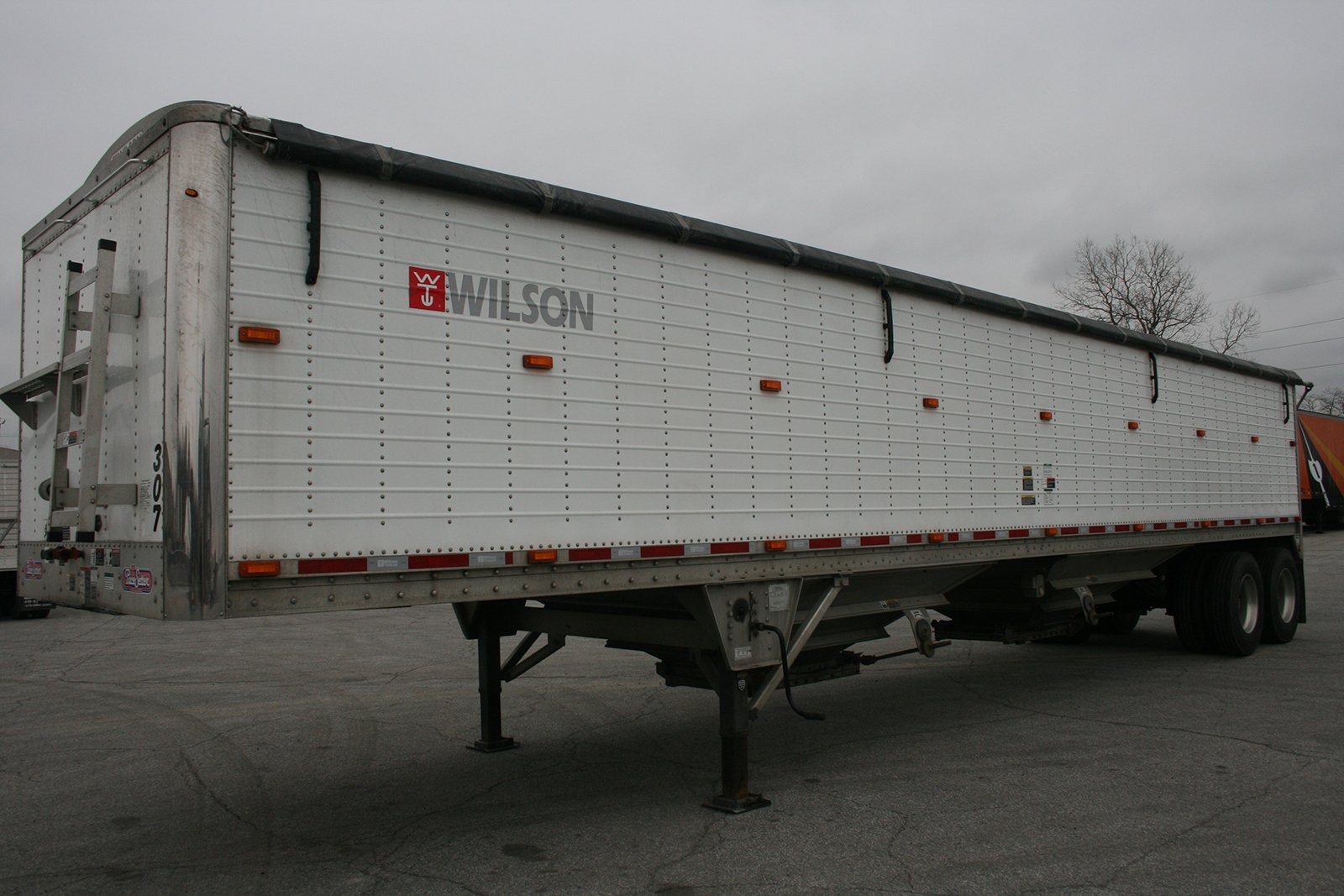 Property photo 230 - AREA FARMERS & CONTRACTORS EQUIPMENT AUCTION IN WHITLEY COUNTY, INDIANA