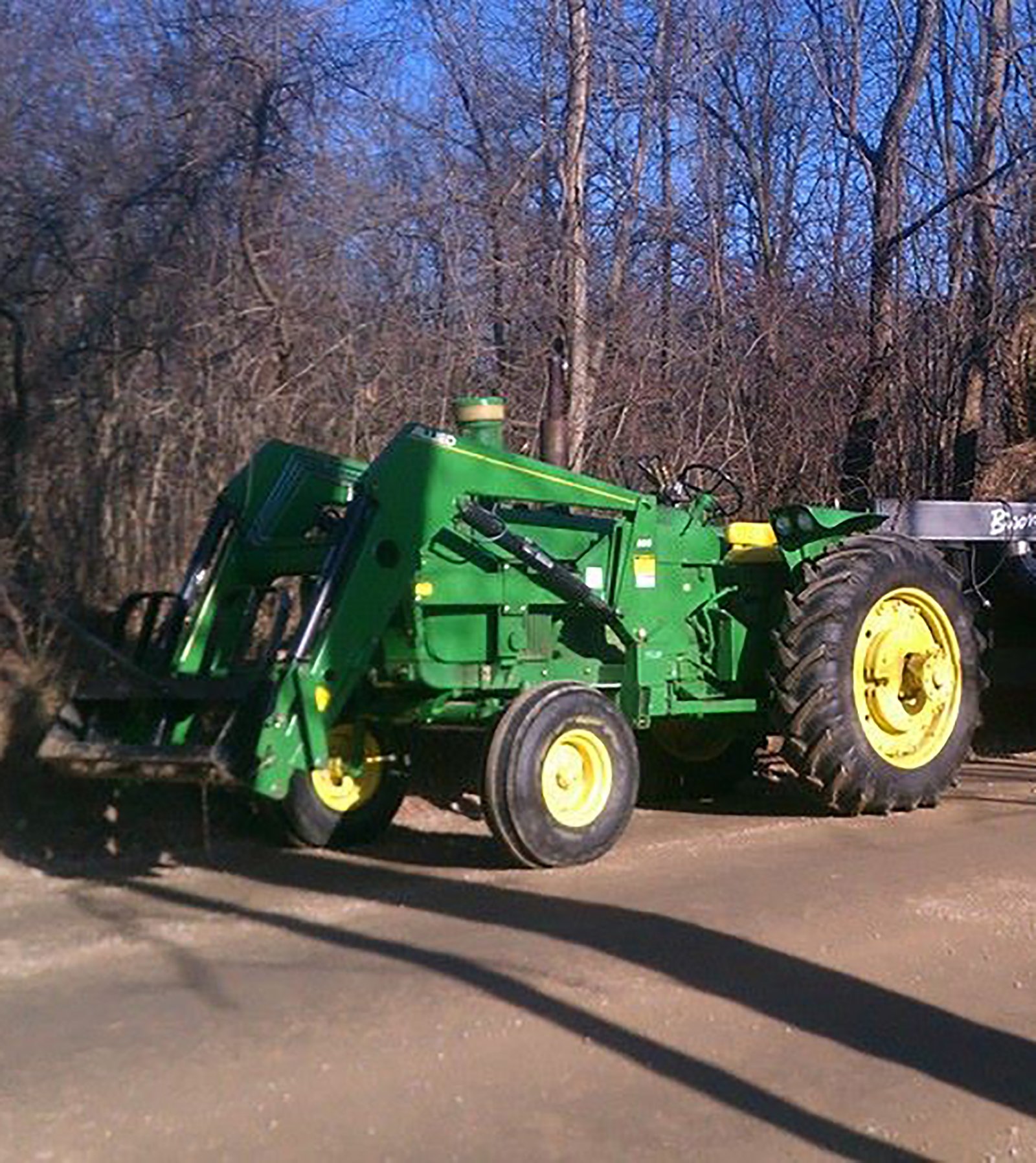 Property photo 9 - AREA FARMERS & CONTRACTORS EQUIPMENT AUCTION IN WHITLEY COUNTY, INDIANA