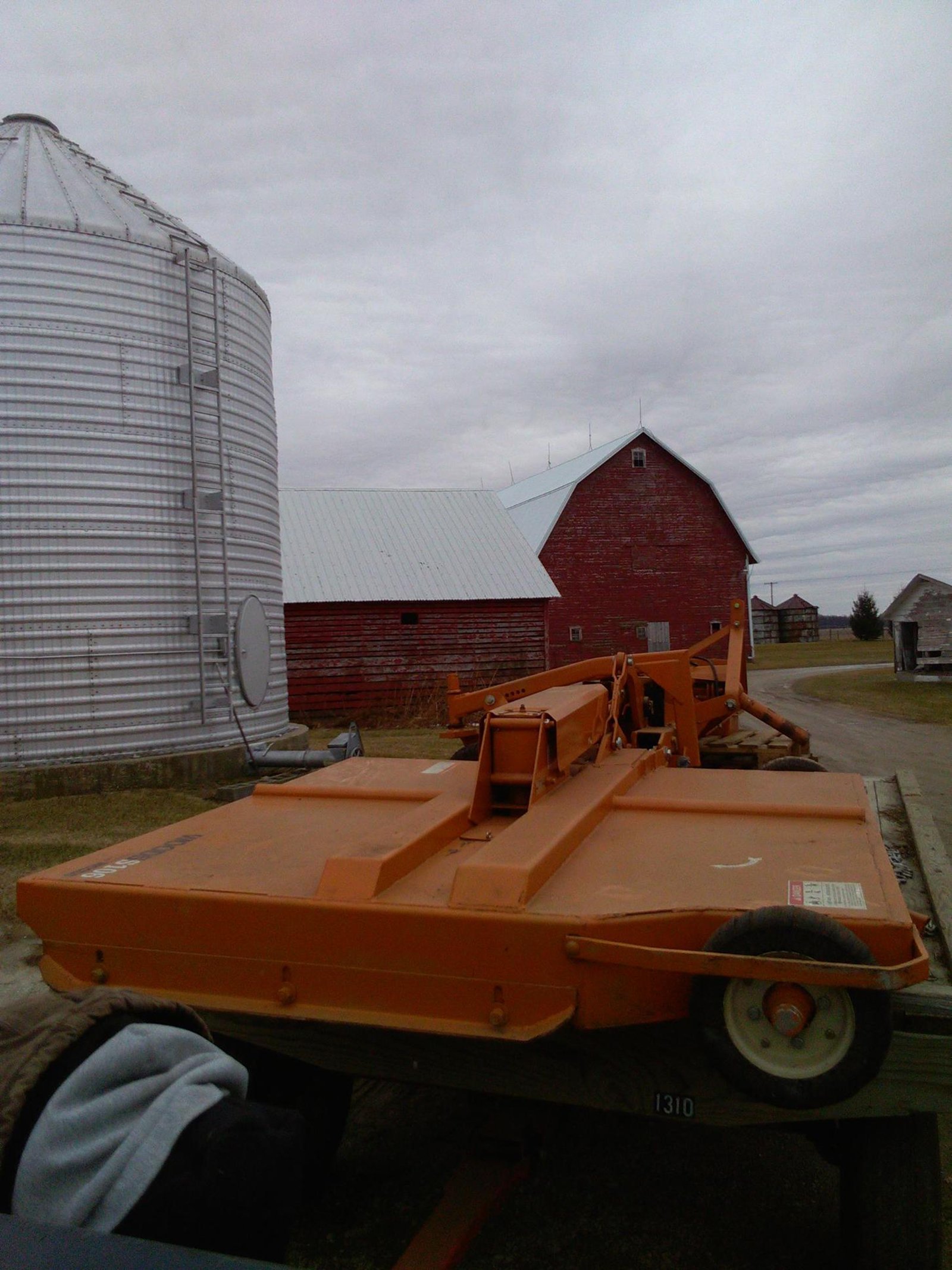 Property photo 282 - AREA FARMERS & CONTRACTORS EQUIPMENT AUCTION IN WHITLEY COUNTY, INDIANA