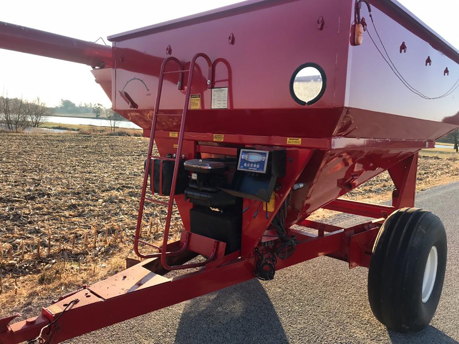 Property photo 54 - AREA FARMERS & CONTRACTORS EQUIPMENT AUCTION IN WHITLEY COUNTY, INDIANA