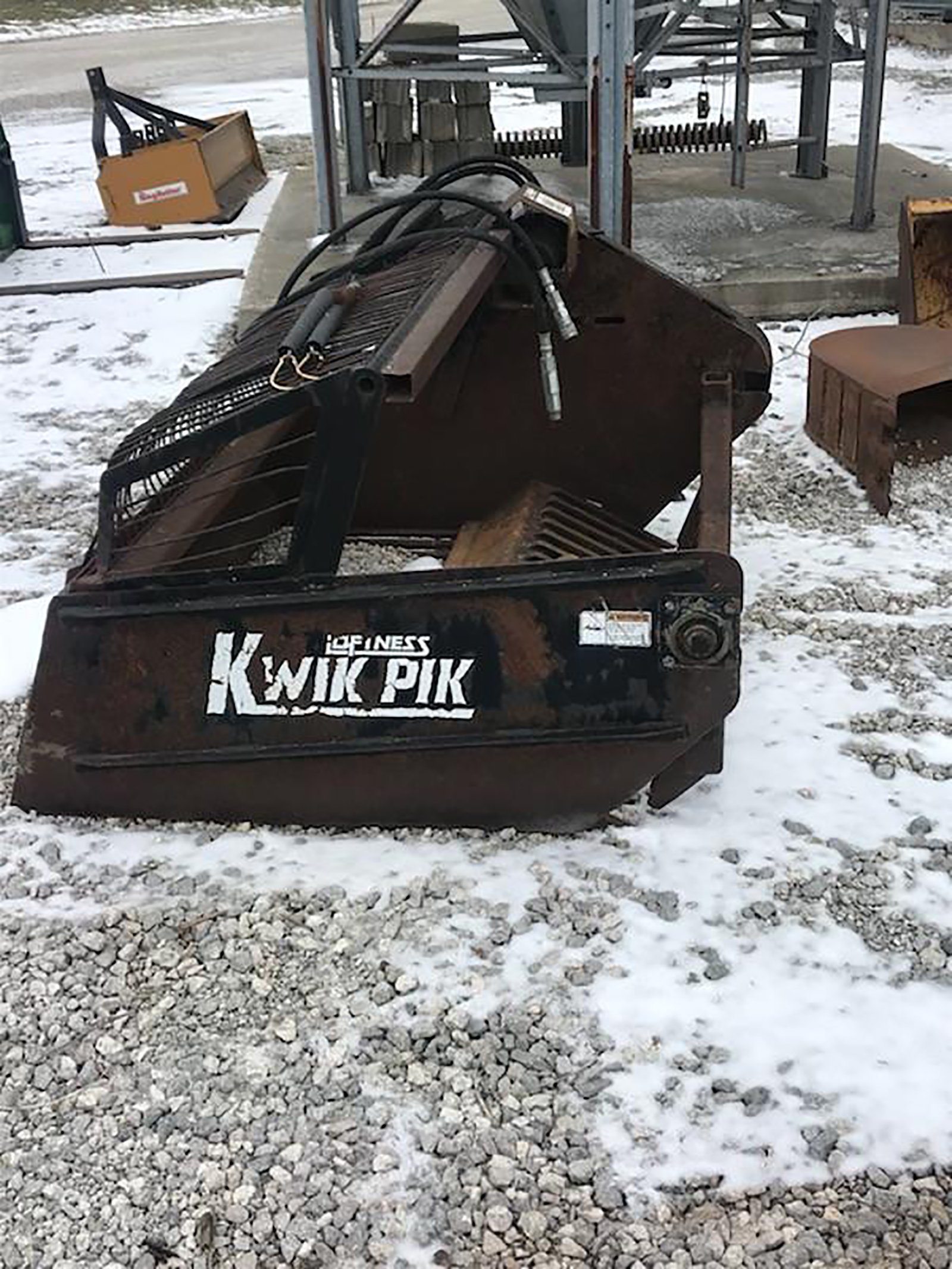 Property photo 294 - AREA FARMERS & CONTRACTORS EQUIPMENT AUCTION IN WHITLEY COUNTY, INDIANA