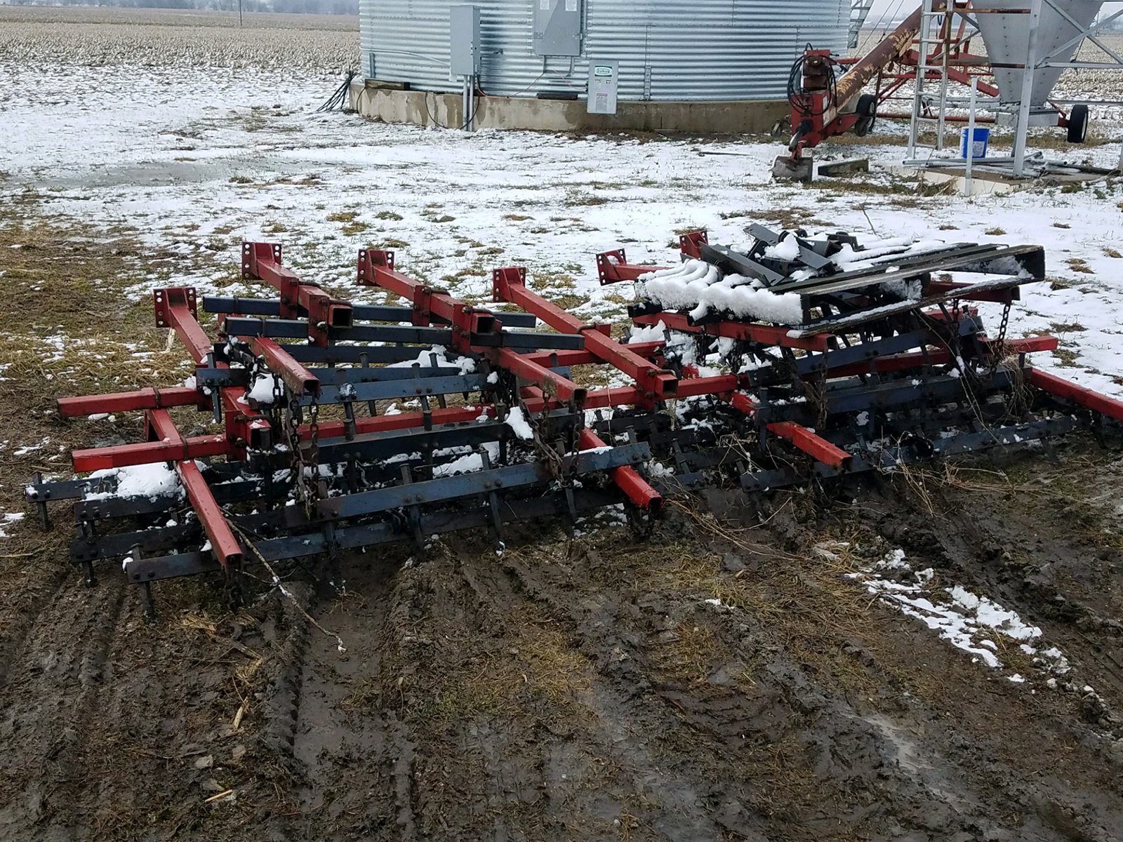 Property photo 63 - AREA FARMERS & CONTRACTORS EQUIPMENT AUCTION IN WHITLEY COUNTY, INDIANA