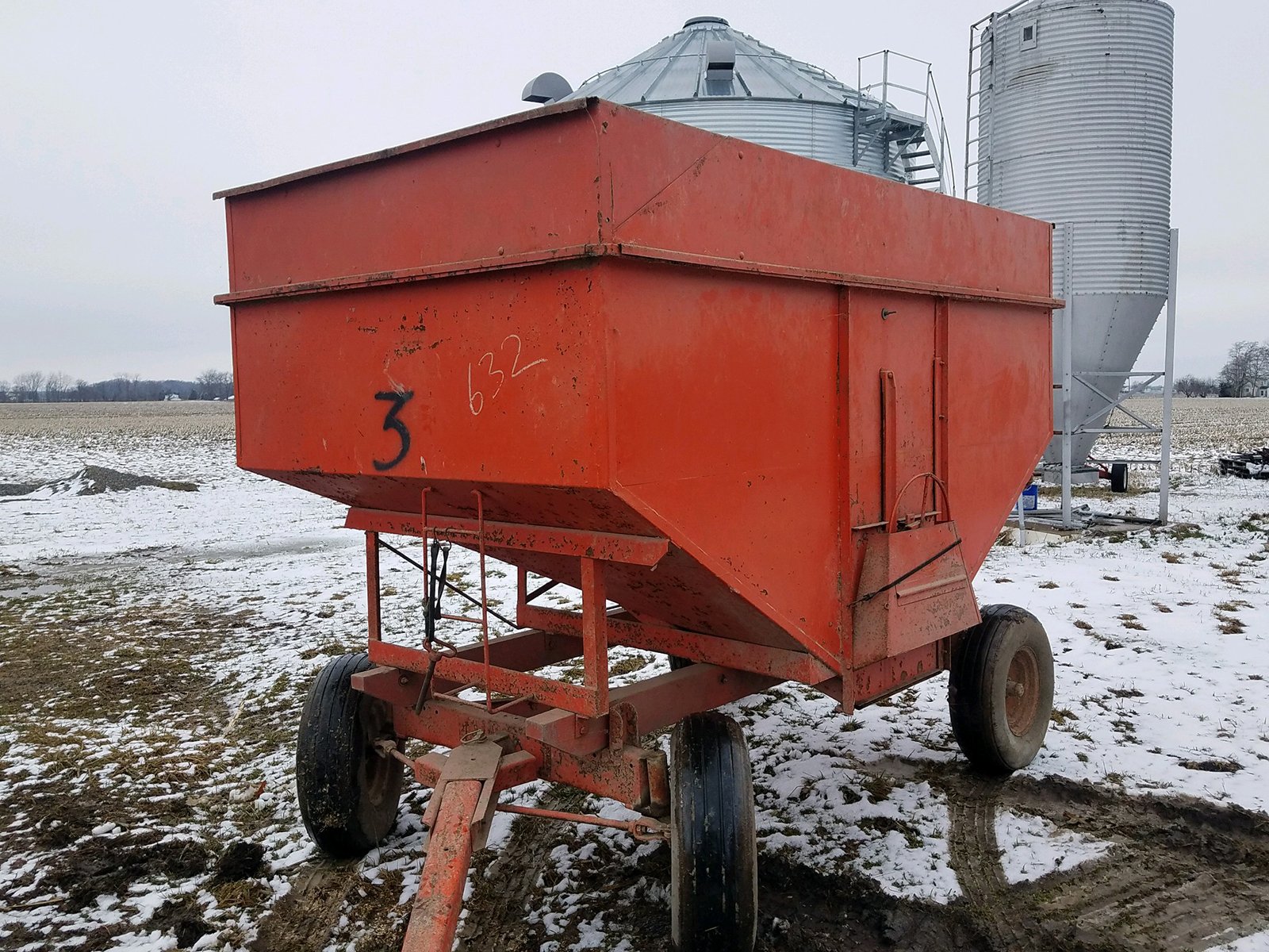 Property photo 151 - AREA FARMERS & CONTRACTORS EQUIPMENT AUCTION IN WHITLEY COUNTY, INDIANA
