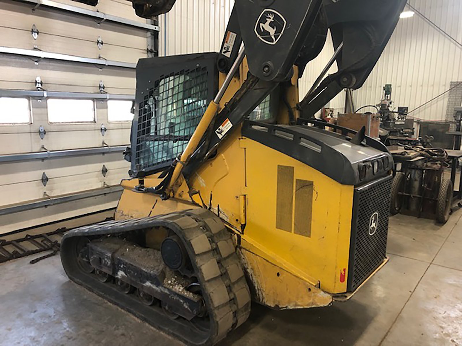 Property photo 275 - AREA FARMERS & CONTRACTORS EQUIPMENT AUCTION IN WHITLEY COUNTY, INDIANA