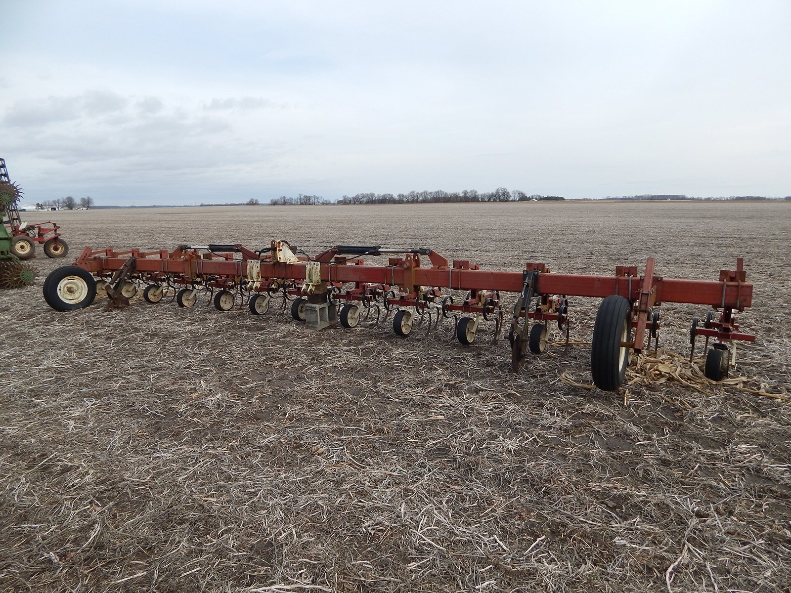 Property photo 32 - FARM EQUIPMENT AUCTION IN WHITE COUNTY, INDIANA
