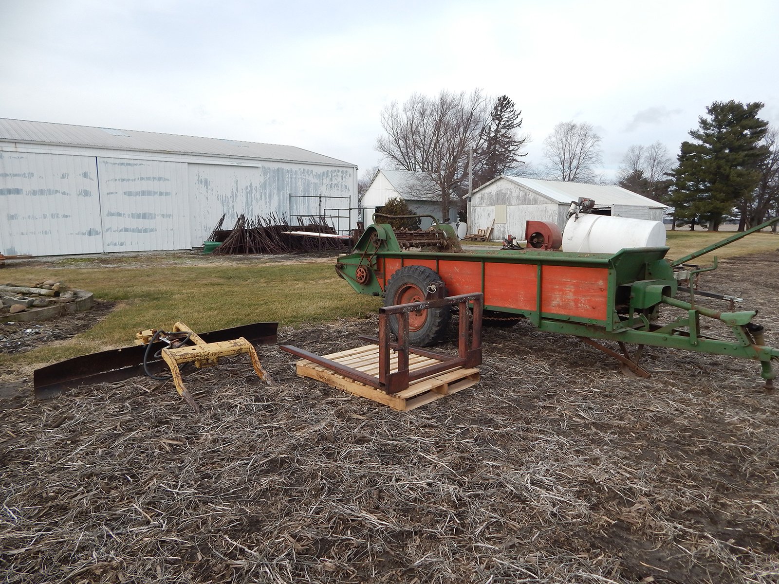 Property photo 36 - FARM EQUIPMENT AUCTION IN WHITE COUNTY, INDIANA
