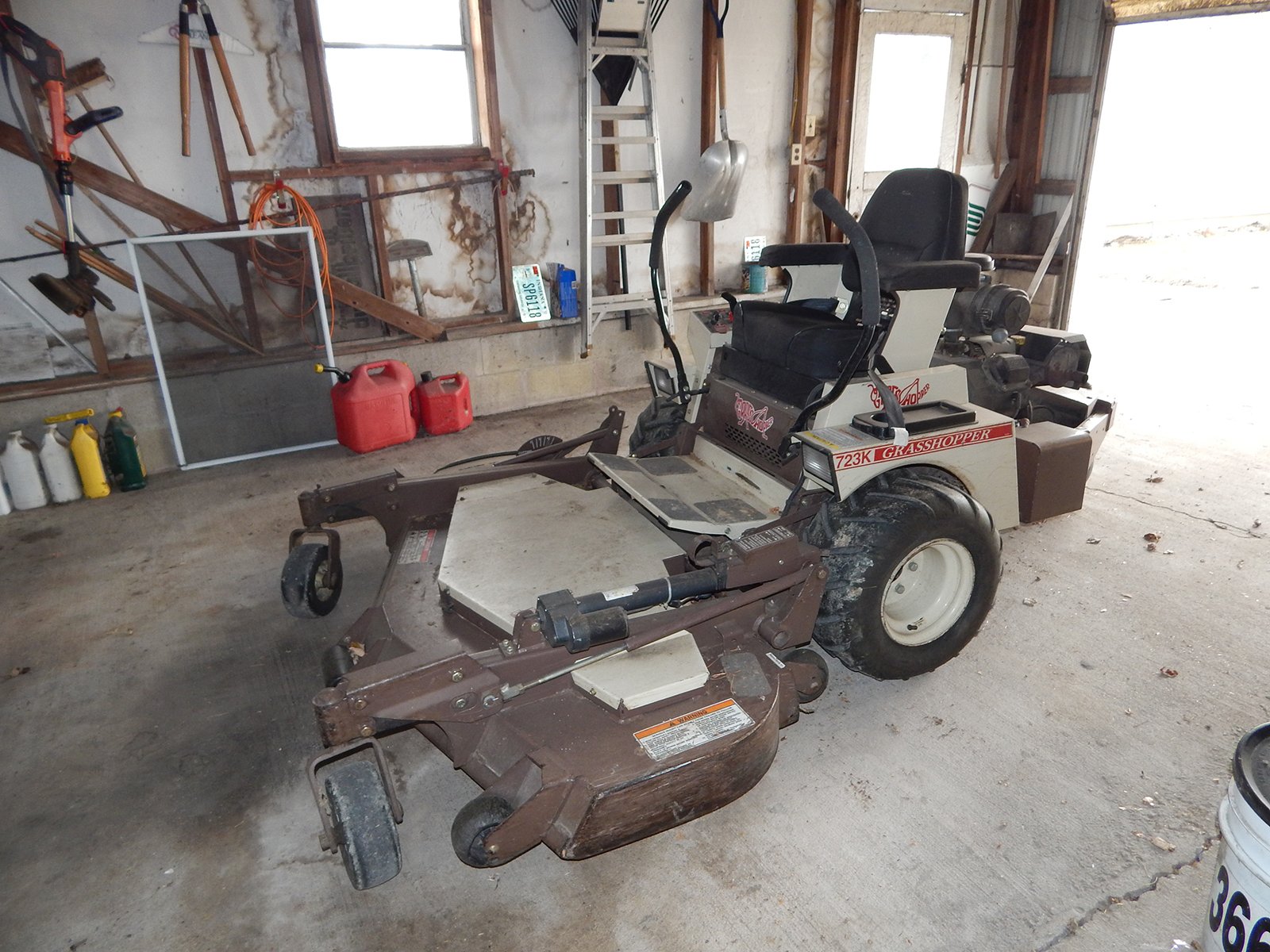Property photo 18 - FARM EQUIPMENT AUCTION IN WHITE COUNTY, INDIANA