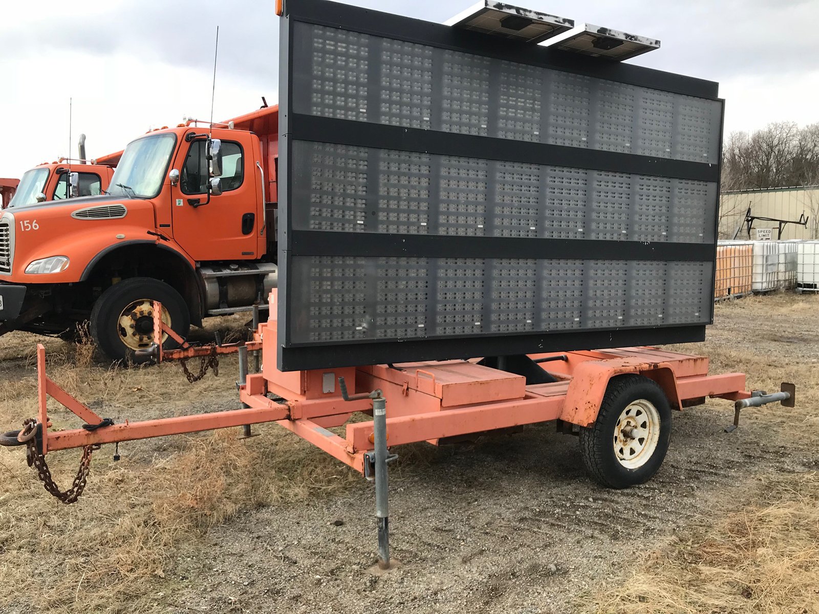 Property photo 27 - ABSOLUTE EXCESS TRUCK & EQUIPMENT AUCTION IN ELKHART COUNTY, INDIANA