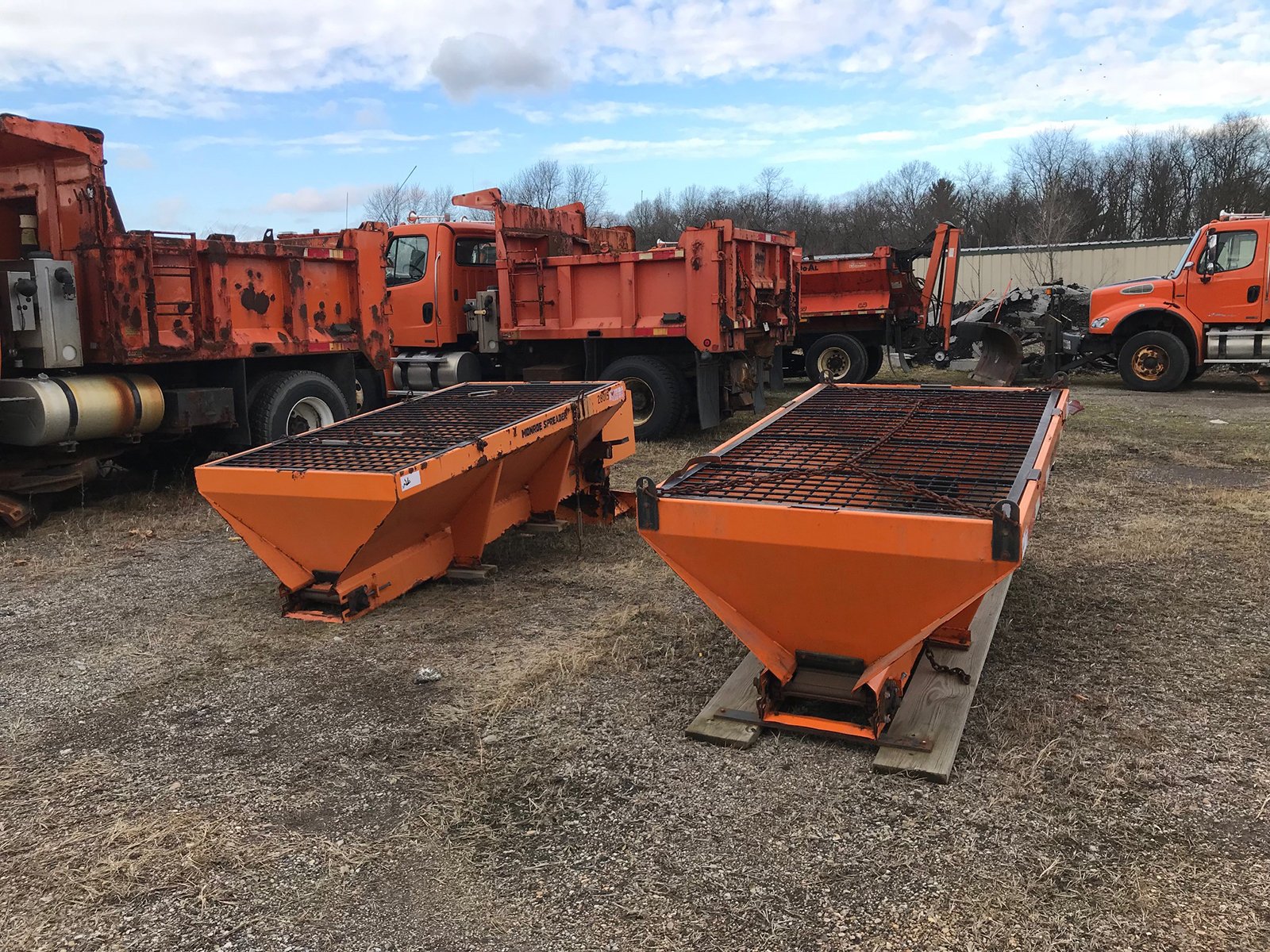 Property photo 23 - ABSOLUTE EXCESS TRUCK & EQUIPMENT AUCTION IN ELKHART COUNTY, INDIANA
