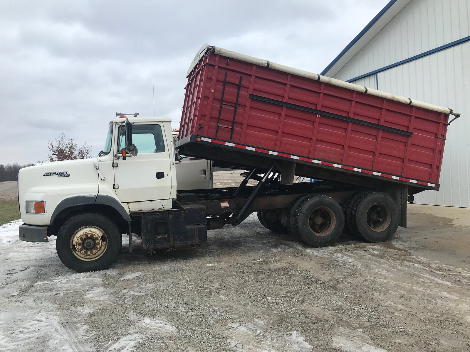 Property photo 34 - FARM EQUIPMENT AUCTION IN LAGRANGE COUNTY, INDIANA