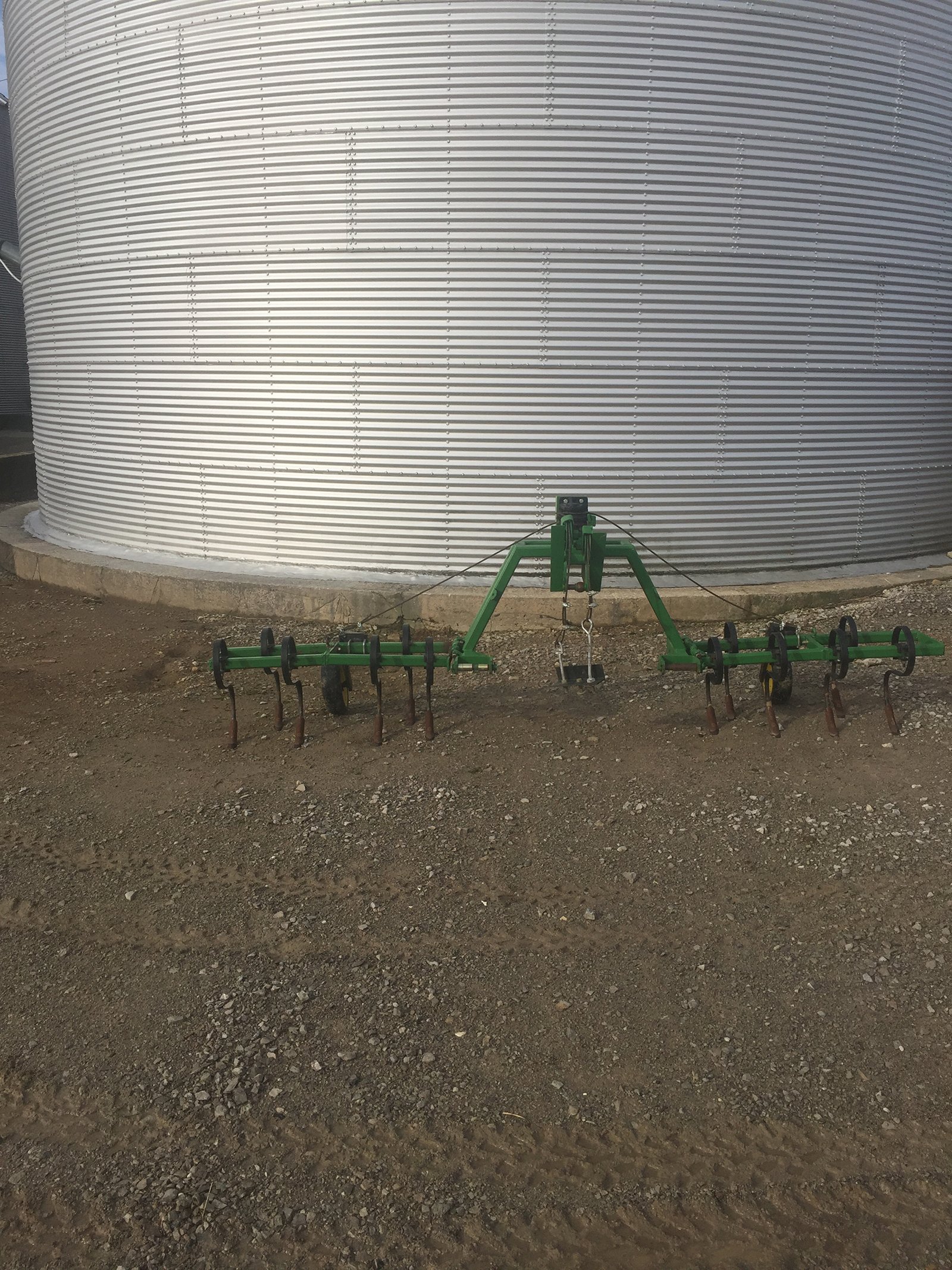 Property photo 9 - FARM EQUIPMENT AUCTION IN LENAWEE COUNTY, MICHIGAN