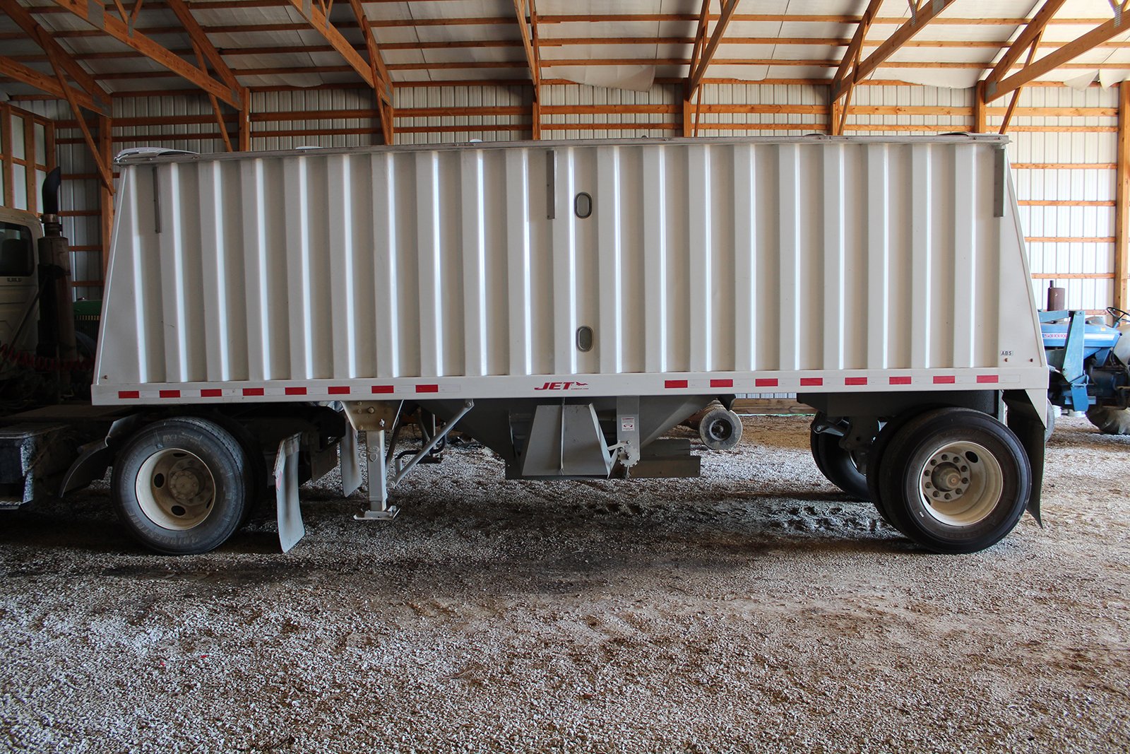 Property photo 44 - FARM EQUIPMENT AUCTION IN GIBSON COUNTY, INDIANA