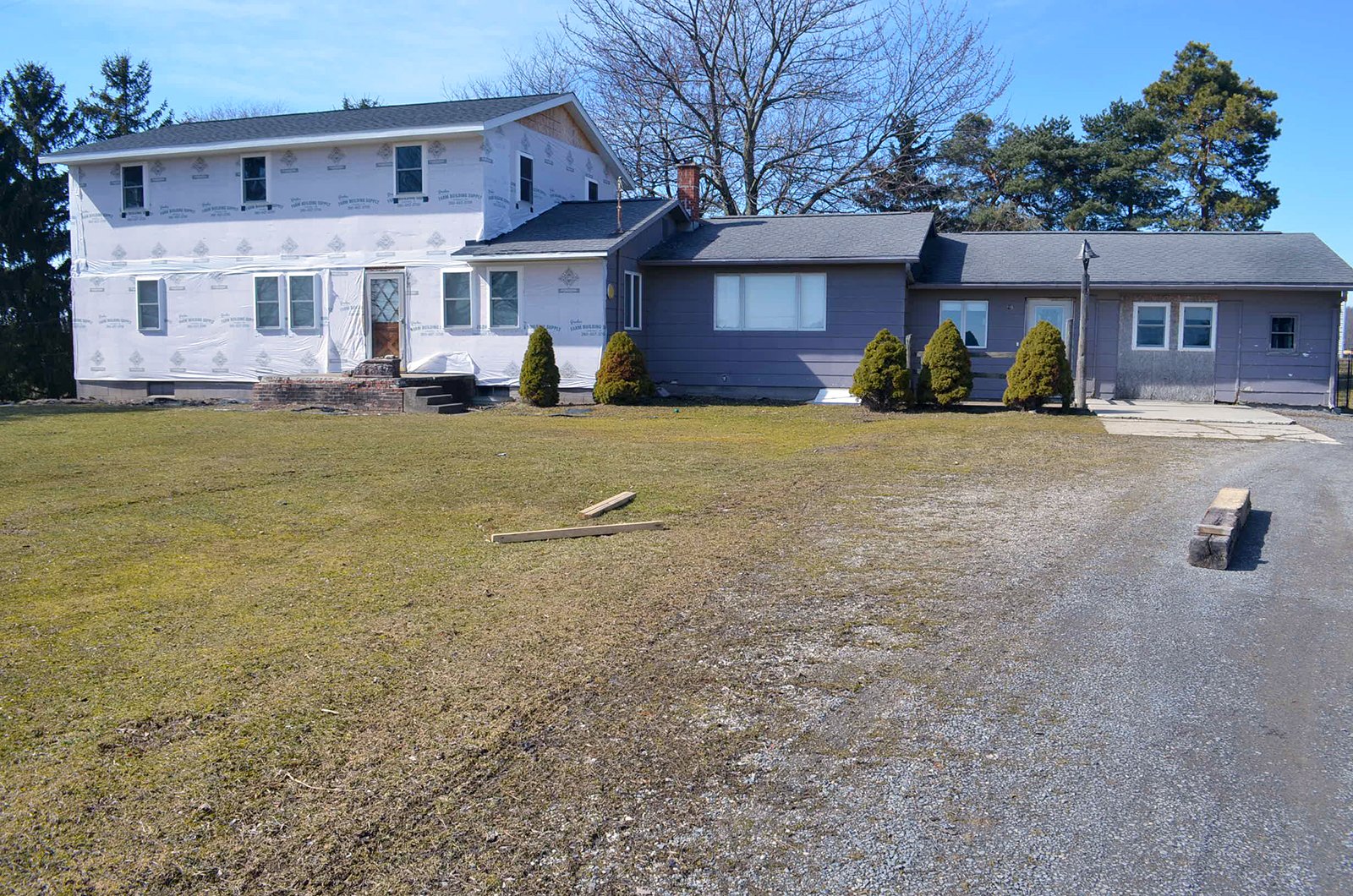 House in Lenawee County, Michigan - ** AUCTION HAS BEEN POSTPONED *** FARM AUCTION - 85+/- ACRES OFFERED IN 4 TRACTS IN LENAWEE COUNTY, MICHIGAN