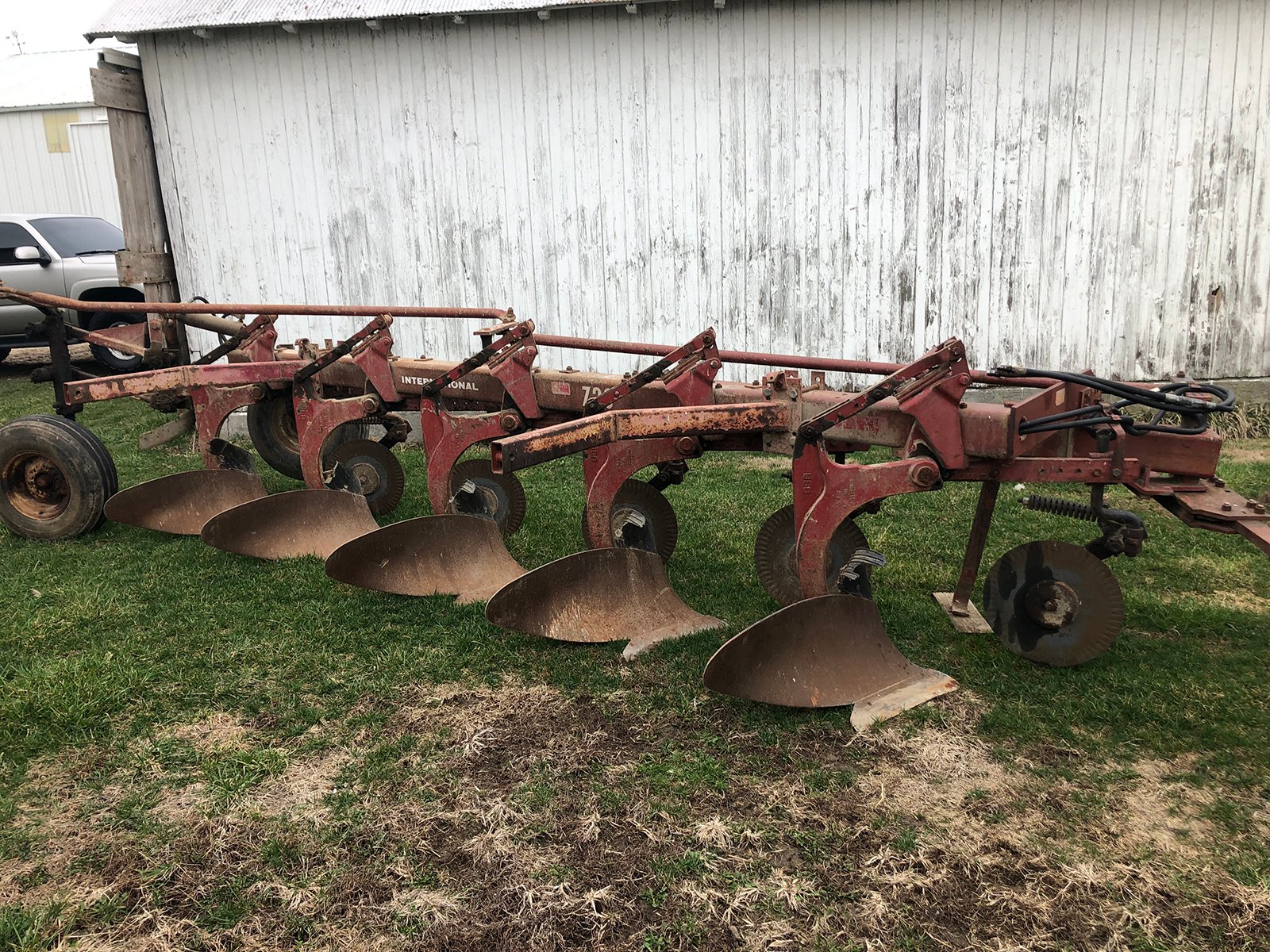 Property photo 40 - *** VIRTUAL ONLINE AND PHONE BID *** FARM EQUIPMENT AUCTION IN WAYNE COUNTY, INDIANA