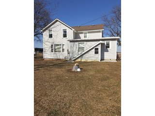 Home in Allen County, Indiana - REAL ESTATE & PERSONAL PROPERTY AUCTION - 4+/- ACRES IN ALLEN COUNTY, INDIANA