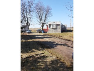 Home in Allen County, Indiana - REAL ESTATE & PERSONAL PROPERTY AUCTION - 4+/- ACRES IN ALLEN COUNTY, INDIANA
