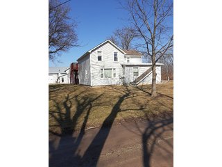 Home in Allen County, Indiana - REAL ESTATE & PERSONAL PROPERTY AUCTION - 4+/- ACRES IN ALLEN COUNTY, INDIANA