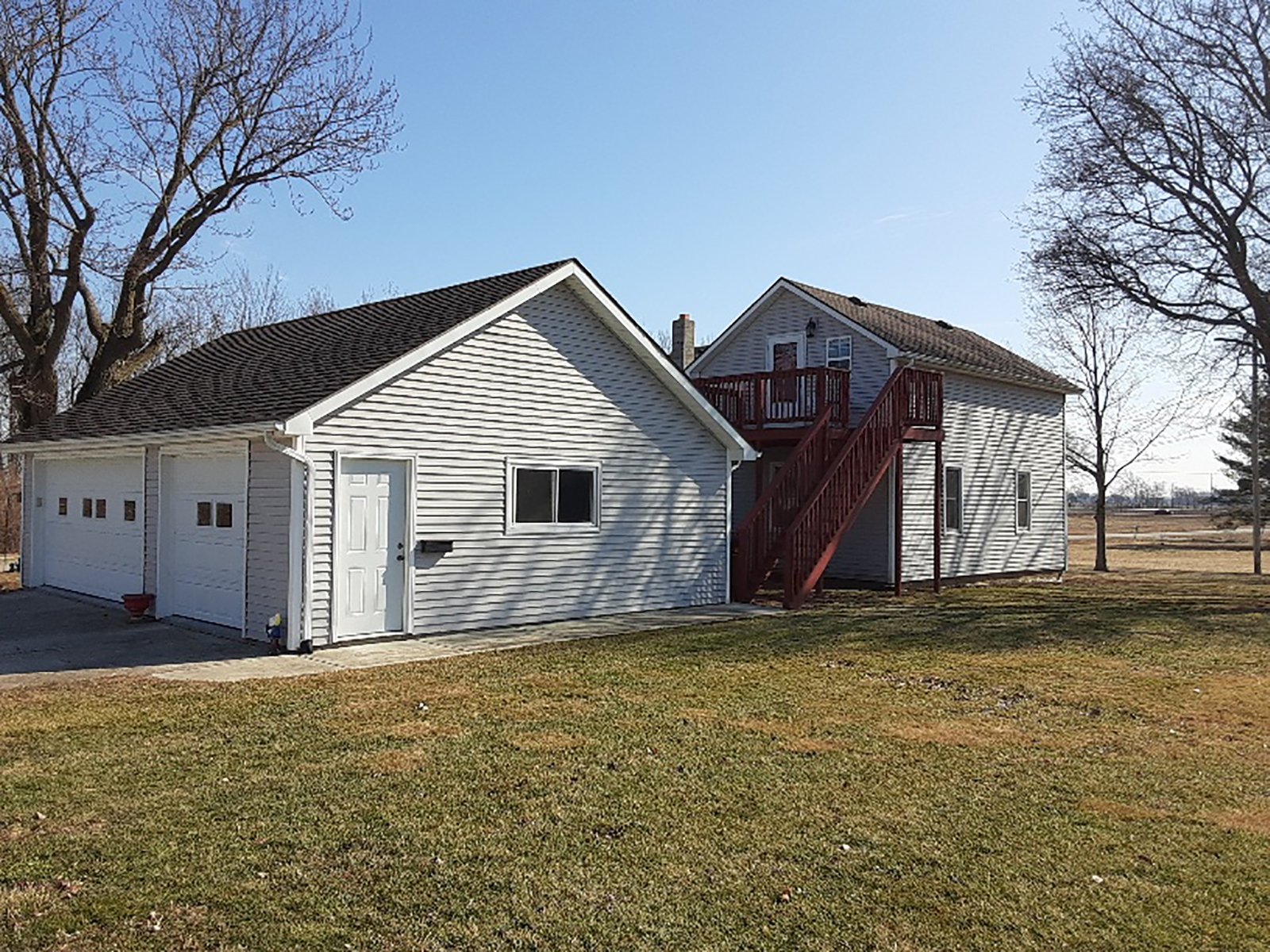 Home in Allen County, Indiana - REAL ESTATE & PERSONAL PROPERTY AUCTION - 4+/- ACRES IN ALLEN COUNTY, INDIANA