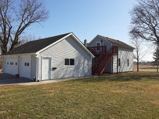 Home in Allen County, Indiana - REAL ESTATE & PERSONAL PROPERTY AUCTION - 4+/- ACRES IN ALLEN COUNTY, INDIANA