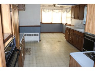 Inside Home on Tract 1 in Wabash County, Indiana - ABSOLUTE REAL ESTATE AUCTION - 20 HOMES, RENTAL PROPERTIES & 19+/- ACRES WITH HOME IN WABASH, WHITLEY & ALLEN COUNTIES, INDIANA