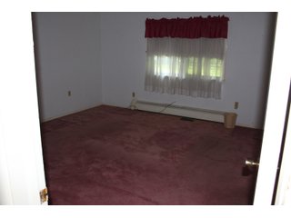 Inside Home on Tract 1 in Wabash County, Indiana - ABSOLUTE REAL ESTATE AUCTION - 20 HOMES, RENTAL PROPERTIES & 19+/- ACRES WITH HOME IN WABASH, WHITLEY & ALLEN COUNTIES, INDIANA