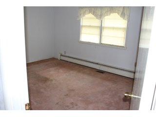 Inside Home on Tract 1 in Wabash County, Indiana - ABSOLUTE REAL ESTATE AUCTION - 20 HOMES, RENTAL PROPERTIES & 19+/- ACRES WITH HOME IN WABASH, WHITLEY & ALLEN COUNTIES, INDIANA