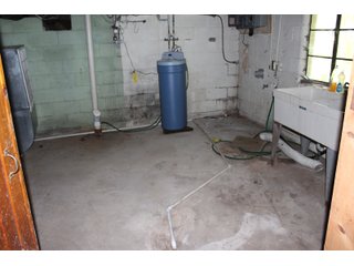 Inside Home on Tract 1 in Wabash County, Indiana - ABSOLUTE REAL ESTATE AUCTION - 20 HOMES, RENTAL PROPERTIES & 19+/- ACRES WITH HOME IN WABASH, WHITLEY & ALLEN COUNTIES, INDIANA