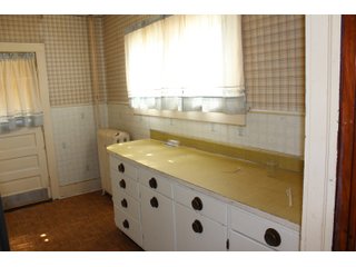 Inside Home on Tract 10 in Wabash County, Indiana - ABSOLUTE REAL ESTATE AUCTION - 20 HOMES, RENTAL PROPERTIES & 19+/- ACRES WITH HOME IN WABASH, WHITLEY & ALLEN COUNTIES, INDIANA
