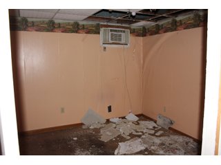 Inside Home on Tract 10 in Wabash County, Indiana - ABSOLUTE REAL ESTATE AUCTION - 20 HOMES, RENTAL PROPERTIES & 19+/- ACRES WITH HOME IN WABASH, WHITLEY & ALLEN COUNTIES, INDIANA