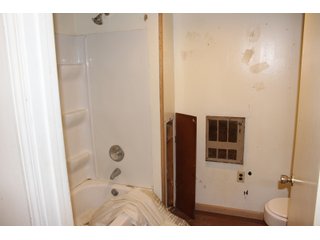 Inside Home on Tract 10 in Wabash County, Indiana - ABSOLUTE REAL ESTATE AUCTION - 20 HOMES, RENTAL PROPERTIES & 19+/- ACRES WITH HOME IN WABASH, WHITLEY & ALLEN COUNTIES, INDIANA