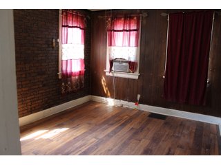 Inside Home on Tract 20 in Wabash County, Indiana - ABSOLUTE REAL ESTATE AUCTION - 20 HOMES, RENTAL PROPERTIES & 19+/- ACRES WITH HOME IN WABASH, WHITLEY & ALLEN COUNTIES, INDIANA