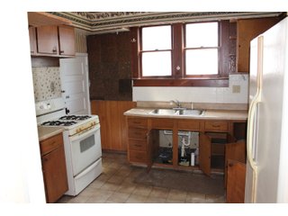Inside Home on Tract 20 in Wabash County, Indiana - ABSOLUTE REAL ESTATE AUCTION - 20 HOMES, RENTAL PROPERTIES & 19+/- ACRES WITH HOME IN WABASH, WHITLEY & ALLEN COUNTIES, INDIANA