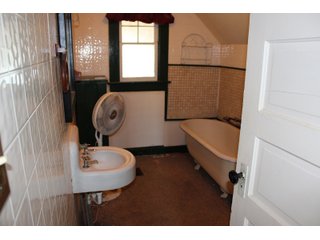 Inside Home on Tract 20 in Wabash County, Indiana - ABSOLUTE REAL ESTATE AUCTION - 20 HOMES, RENTAL PROPERTIES & 19+/- ACRES WITH HOME IN WABASH, WHITLEY & ALLEN COUNTIES, INDIANA