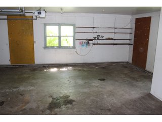 Inside Home on Tract 1 in Wabash County, Indiana - ABSOLUTE REAL ESTATE AUCTION - 20 HOMES, RENTAL PROPERTIES & 19+/- ACRES WITH HOME IN WABASH, WHITLEY & ALLEN COUNTIES, INDIANA