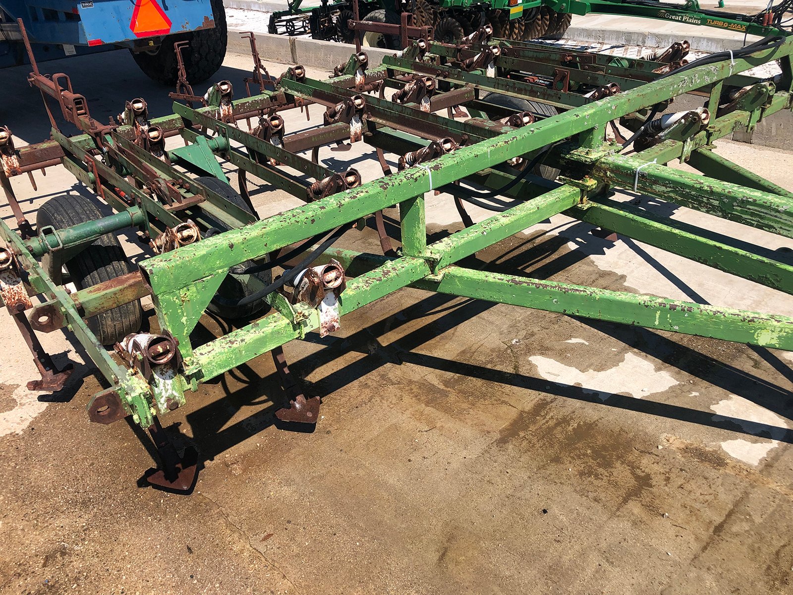 Property photo 17 - FARM EQUIPMENT AUCTION IN UNION COUNTY, INDIANA