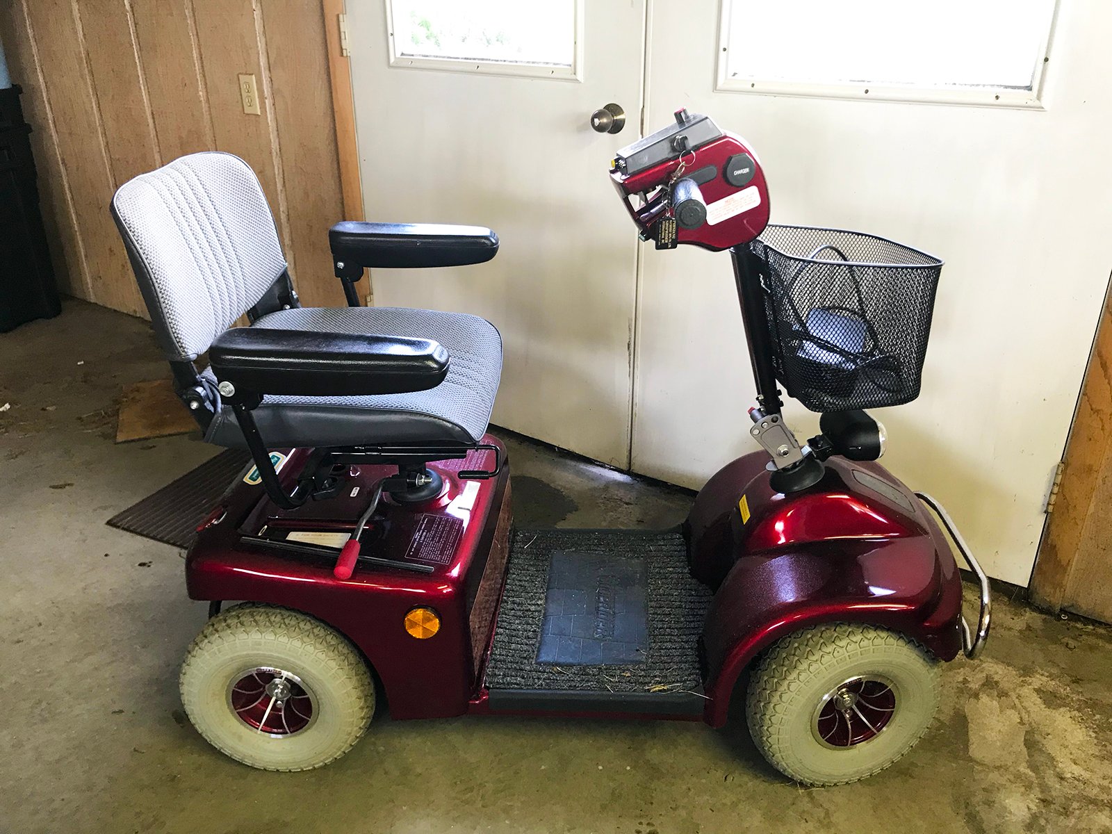 Property photo 13 - ONLINE ONLY PERSONAL PROPERTY AUCTION