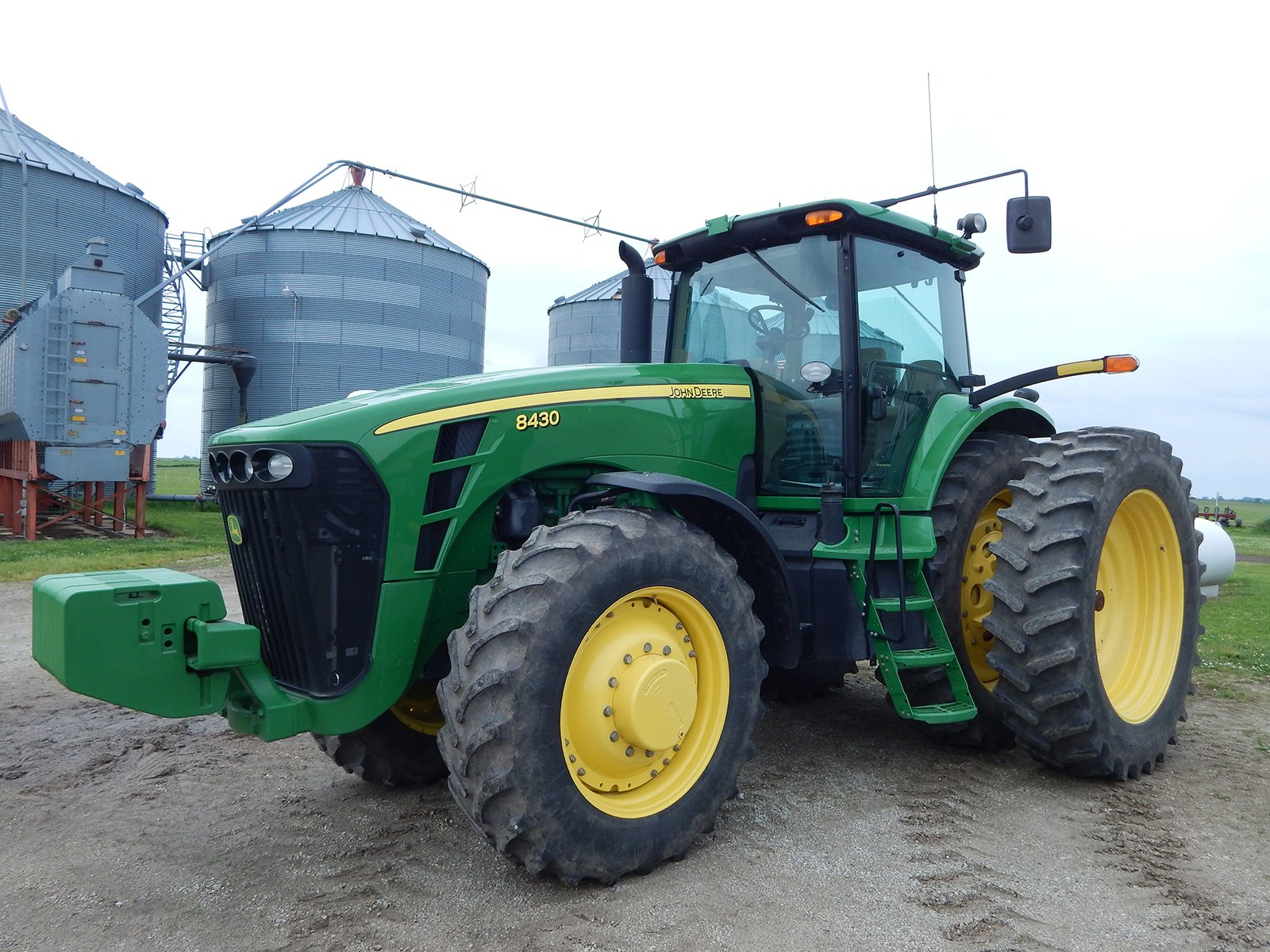 Property photo 3 - FARM EQUIPMENT AUCTION IN WILL COUNTY, ILLINOIS
