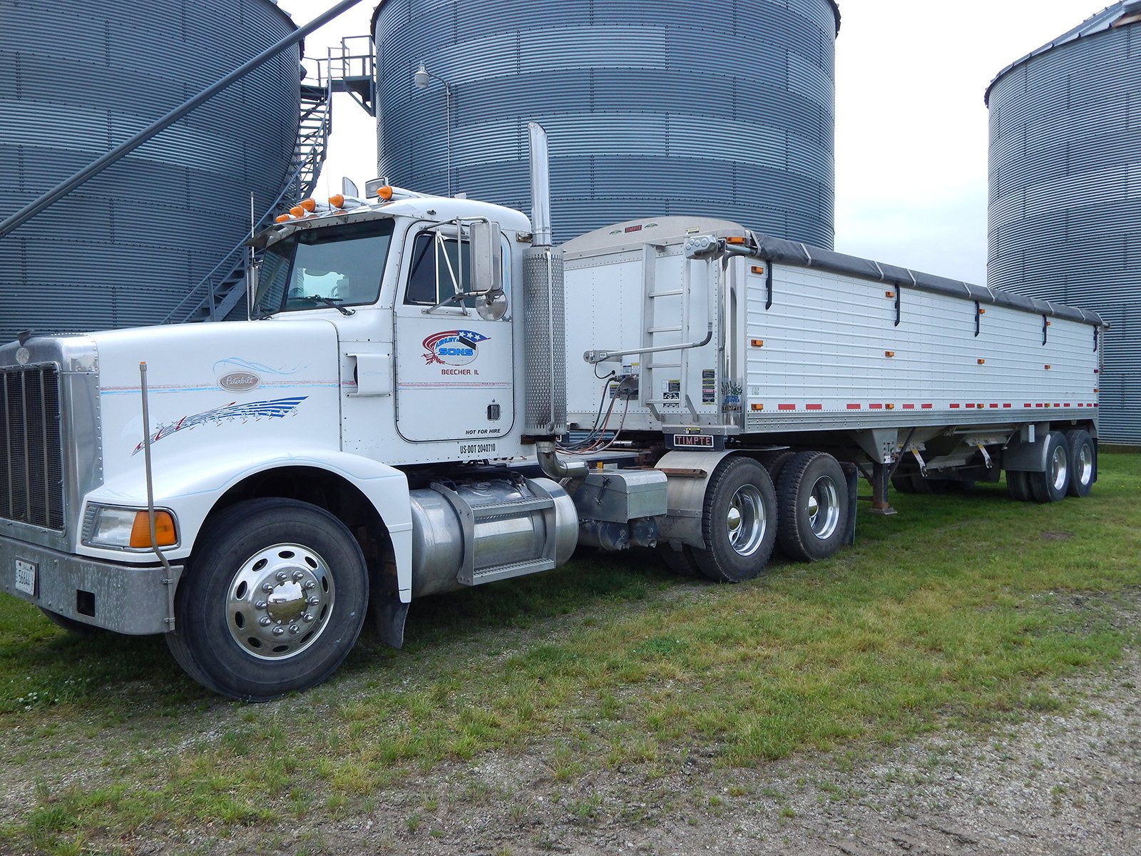 Property photo 8 - FARM EQUIPMENT AUCTION IN WILL COUNTY, ILLINOIS