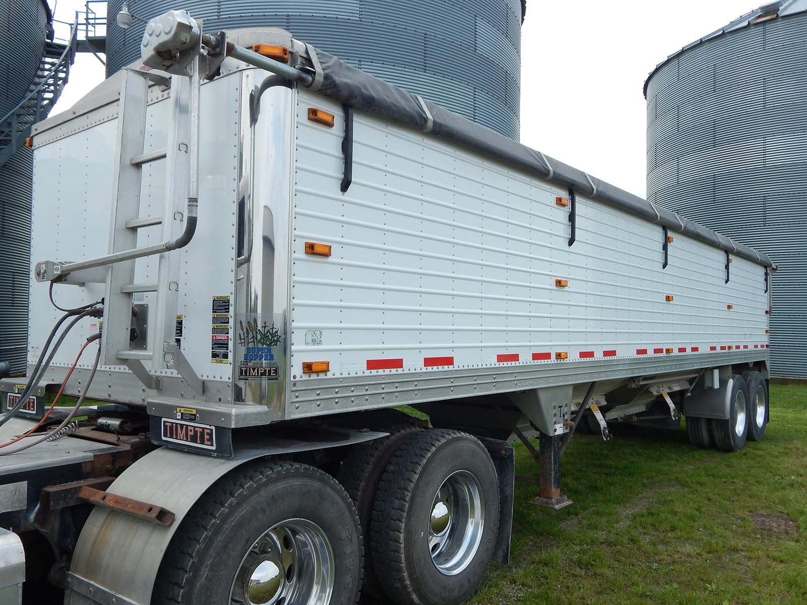 Property photo 10 - FARM EQUIPMENT AUCTION IN WILL COUNTY, ILLINOIS