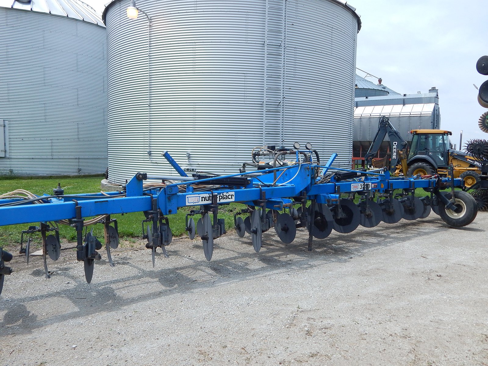 Property photo 37 - FARM EQUIPMENT AUCTION IN WILL COUNTY, ILLINOIS